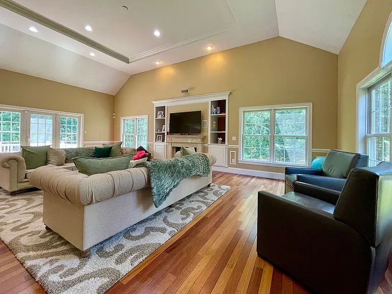 5 Beech Crest Rd — Photo 12