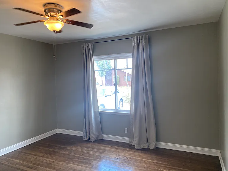 bedroom #1
