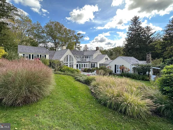 179 Stony Brook Rd, Hopewell, NJ 08525
