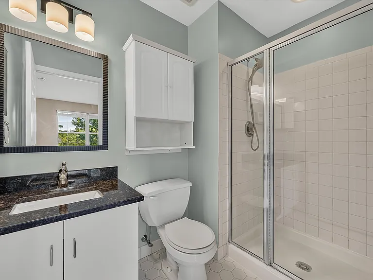 2140 Jordan Ct — Photo 17