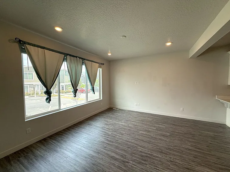 3738 W Soft Whisper Way — Photo 2