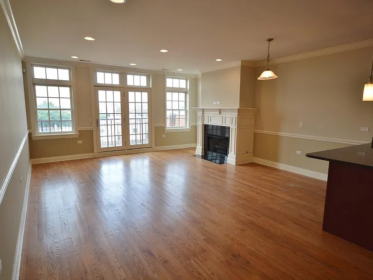 3355 N Clark St #2N — Photo 2