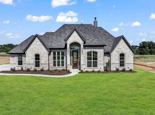 1040 Arbor Vista Dr, Azle, TX 76020