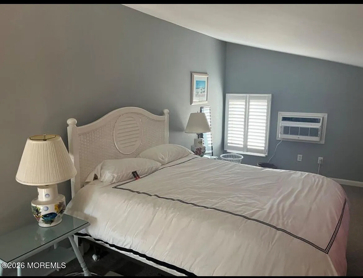 2 bed, $1,800 — Photo 4