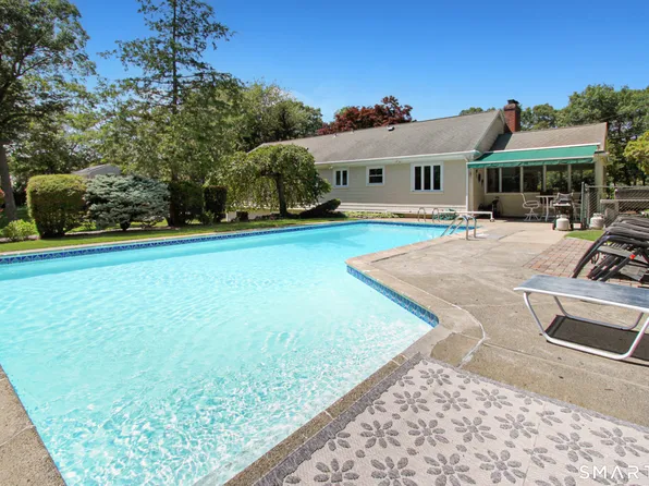 21 Twin Circle Drive, Trumbull, CT 06611