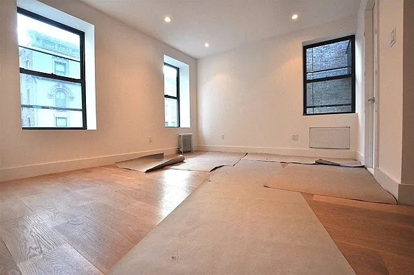 Rented by REAL New York | media 8