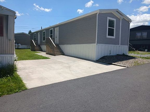 4th image of 1014 Dogwood St #414