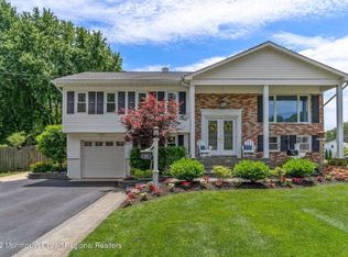 18 Windsor Rd, Howell, NJ 07731