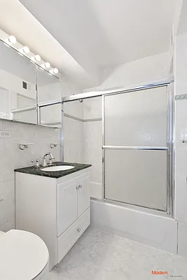 Sold by Modern Spaces | media 20