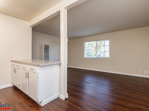 3rd image of 4005 Will Rogers Dr APT 6