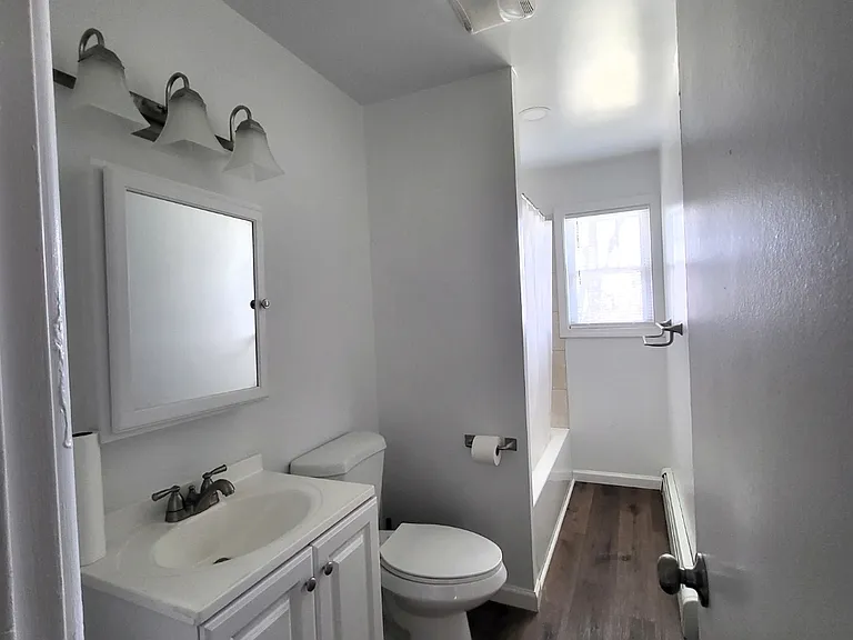 24 Woodward Ave #1 — Photo 3