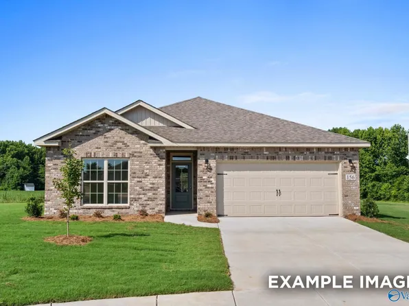 160 Heritage Lakes Blvd, New Market, AL 35761
