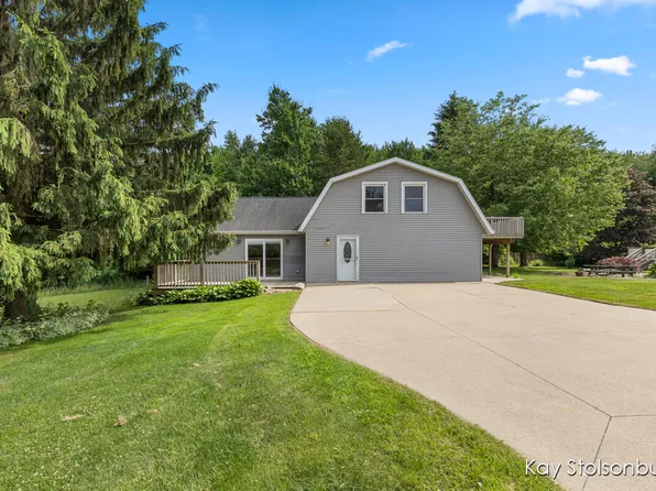 4349 Wood School Rd, Hastings, MI 49058