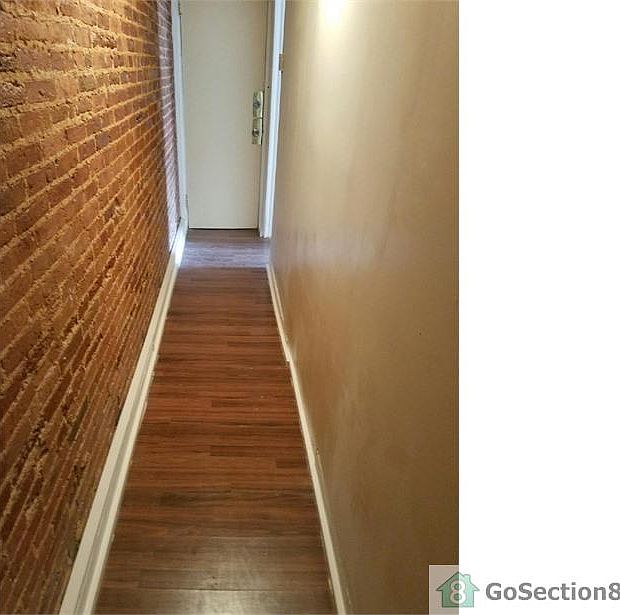 2nd image of 923 N Carrollton Ave