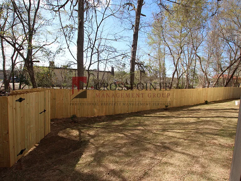1927 Lindbergh Dr #301 — Photo 28