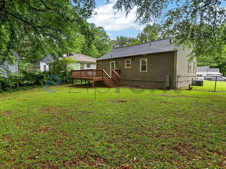 1404 Lockwood Dr SW — Photo 31