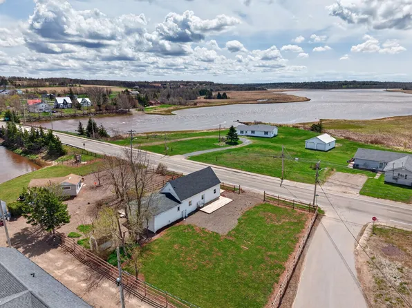 197 Main St, Mount Stewart, PE C0A 1T0