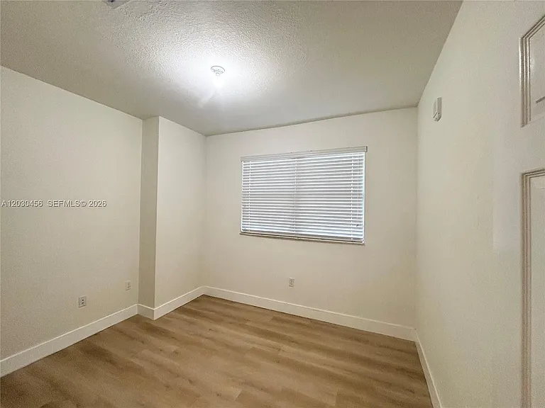 10620 NW 88th St #216 — Photo 8