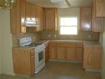 3rd image of 1812 W Buckingham Way