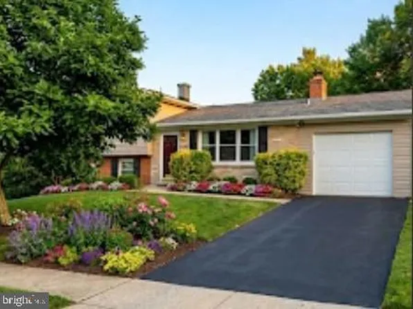 6507 Summerhill Rd, Temple Hills, MD 20748