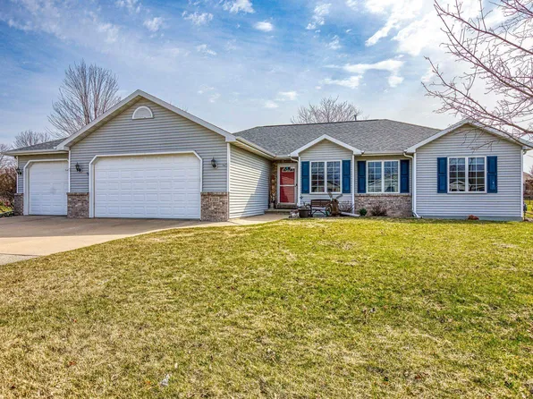 1225 Chelsea Ct, Menasha, WI 54952