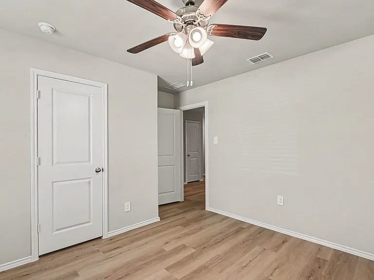 16616 Port Arthur Pl — Photo 14
