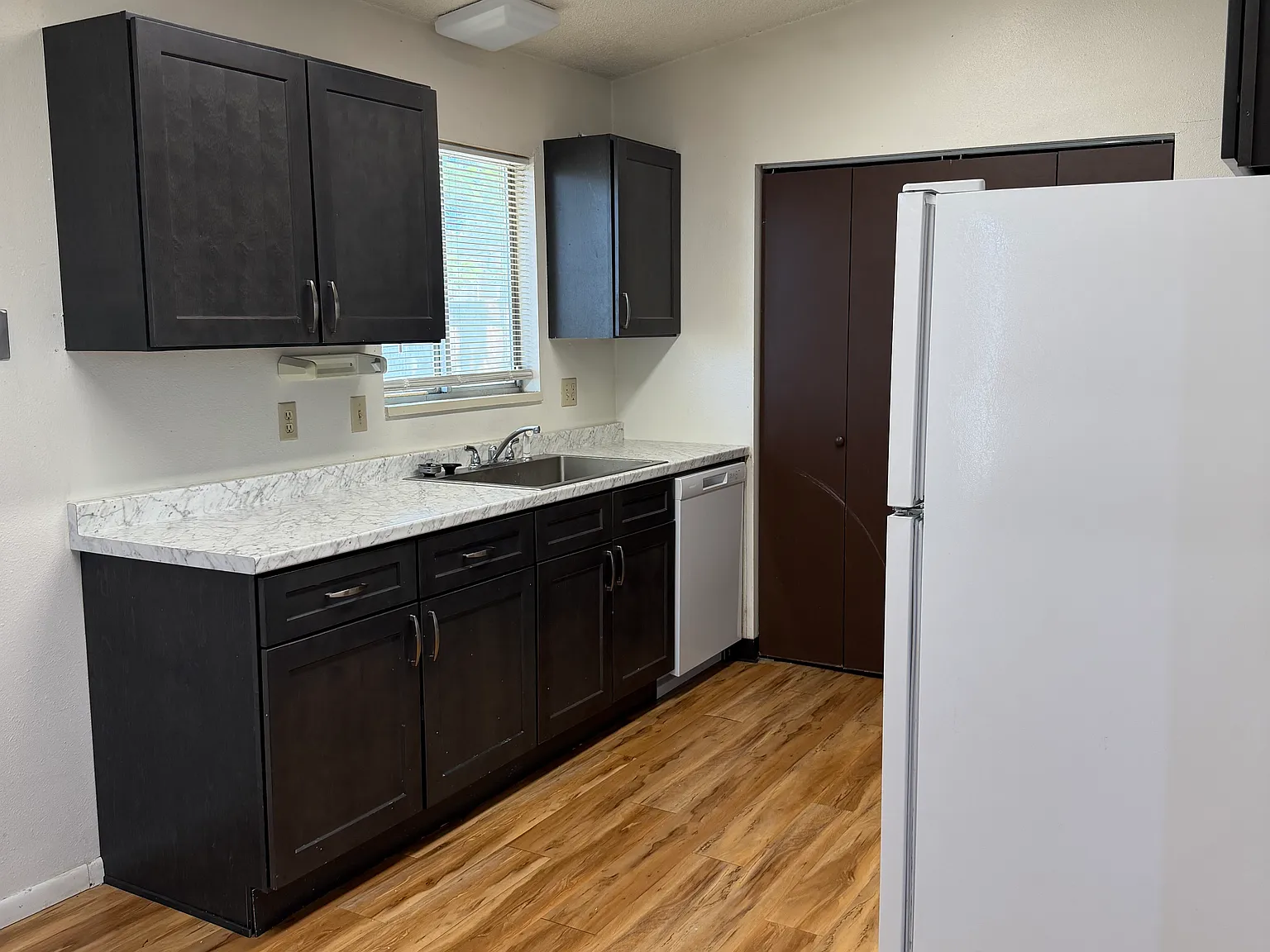 3 bed, 1.5 bath, 1120 sqft, $1,950 — Photo 3
