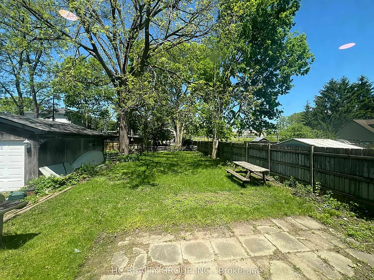 37 Empress Ave — Photo 11
