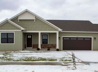 1207 Camelot Dr, Goshen, IN 46526