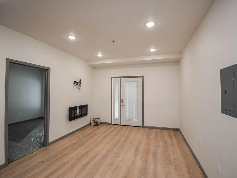 7446 S Louise Ave #101 — Photo 10