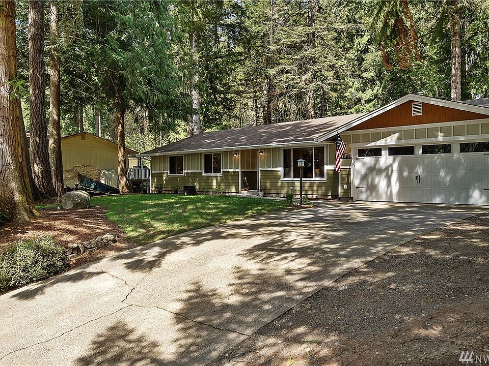 1st image of 2229 Lakemoor Dr SW