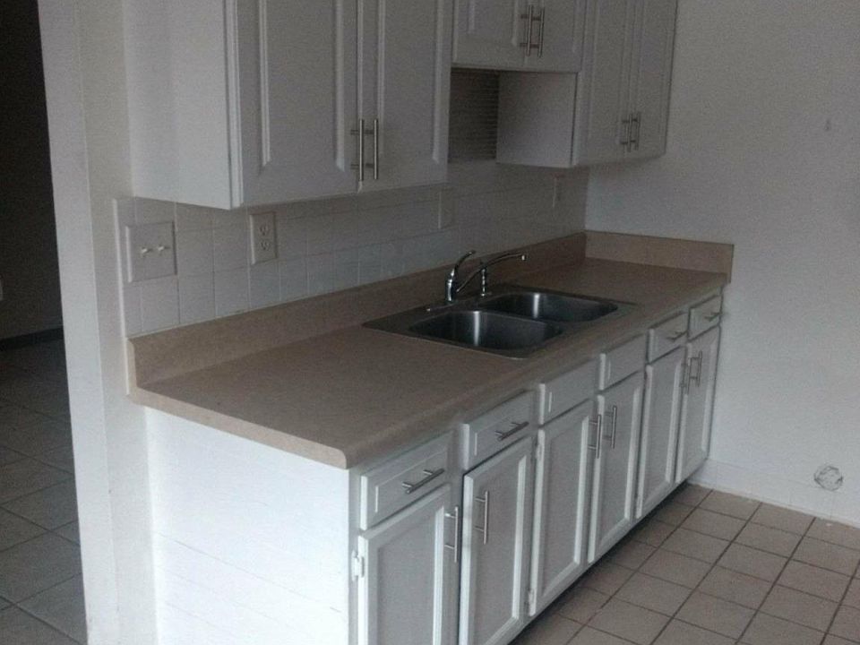 1st image of 1259 Hanson Ave APT B