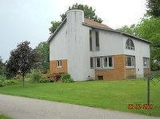 5410 E Galien Buchanan Rd, Buchanan, MI 49107