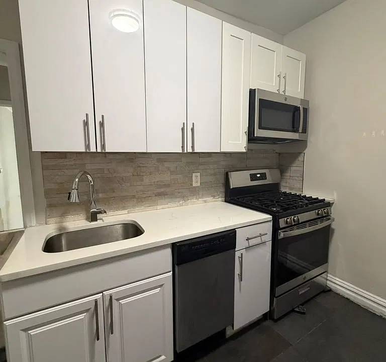 332 61st St #4A