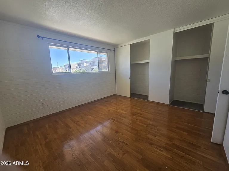 4848 N Woodmere Fairway #16 — Photo 6