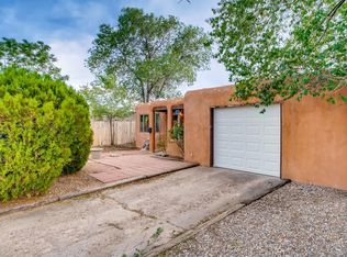 2922 Alamosa Dr, Santa Fe, NM 87507