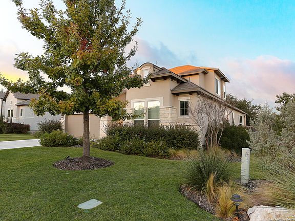 3rd image of 3843 Monteverde Way