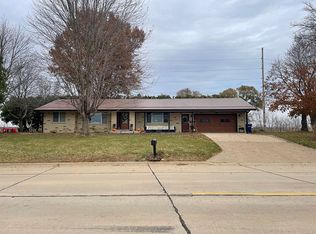 802 W Main St, Epworth, IA 52045