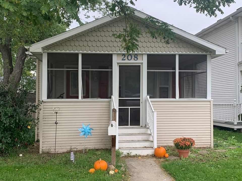 1st image of 208 W Burlington Ave