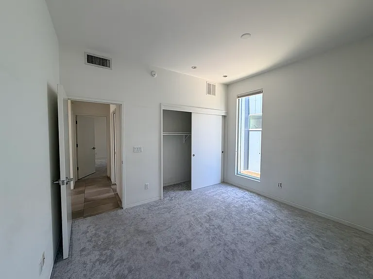 4410 N 27th St #7 — Photo 18