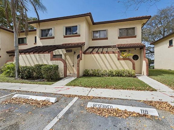 2nd image of 4759 NW 90th Avenue