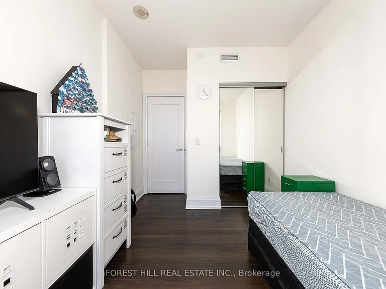 120 Harrison Garden Blvd #1306 — Photo 14