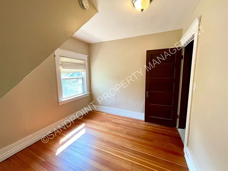 501 N Boyer Ave — Photo 50