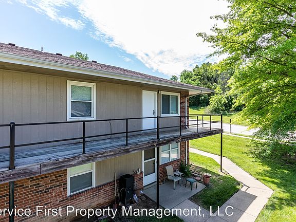 2nd image of 8 Wallingford Dr APT 5