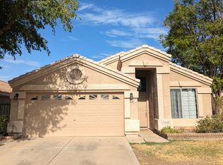 610 S Voyager Dr, Gilbert, AZ 85296