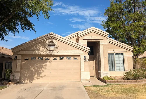 610 S Voyager Dr Photo 1