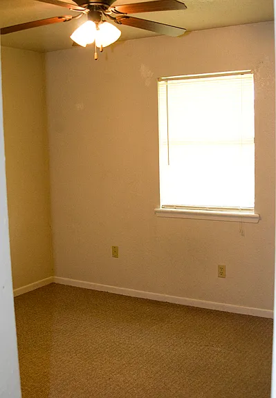 111A Willow Ln — Photo 11