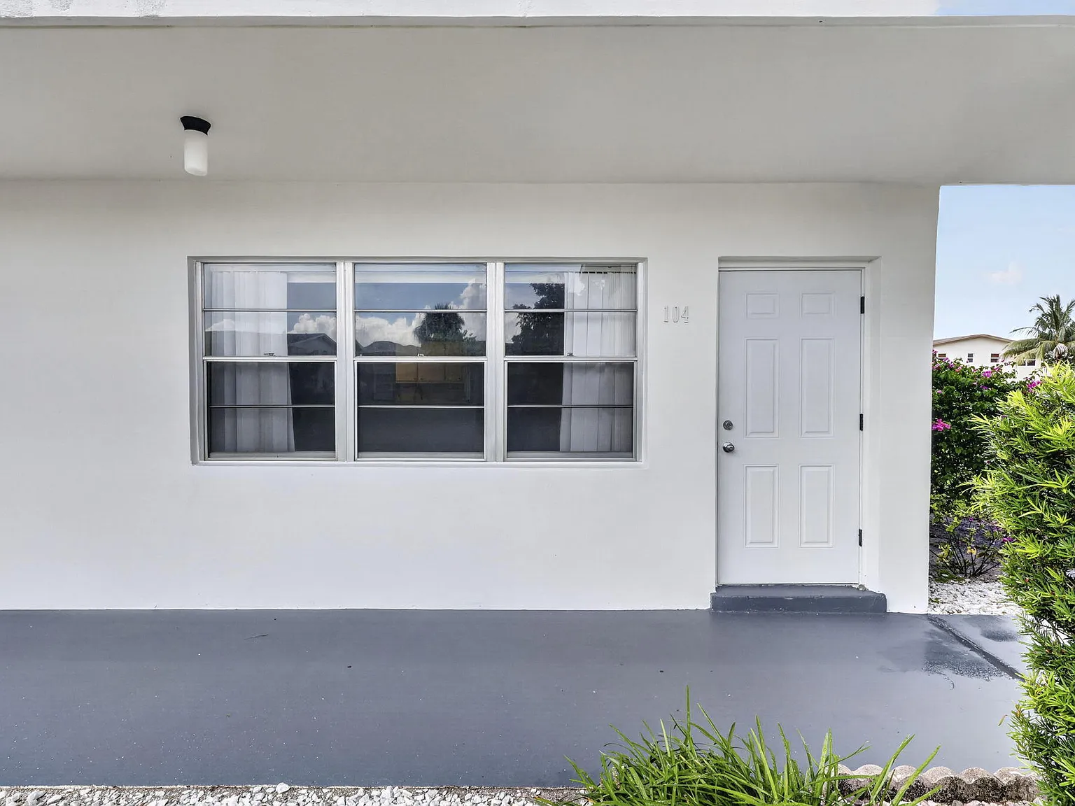 1 bed, 1.5 bath, 702 sqft, $1,400 — Photo 3