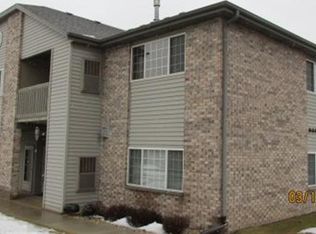 W169S7609 Gregory Dr, Muskego, WI 53150