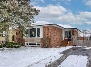 7 Chopin Ave, Toronto, ON M1K 2W3